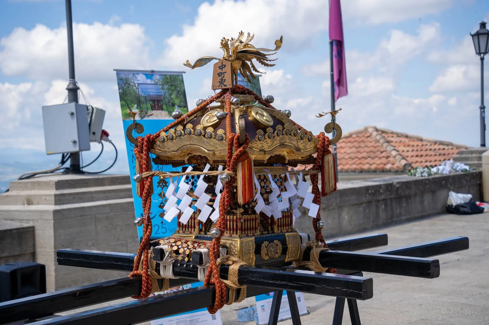 Il mikoshi esposto a San Marino